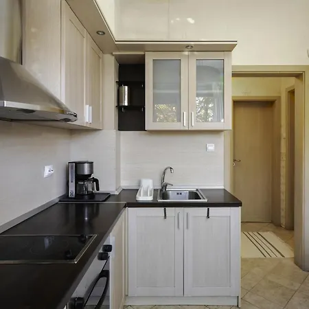Aristocratic 2 Bedroom Flat Next To Ndk