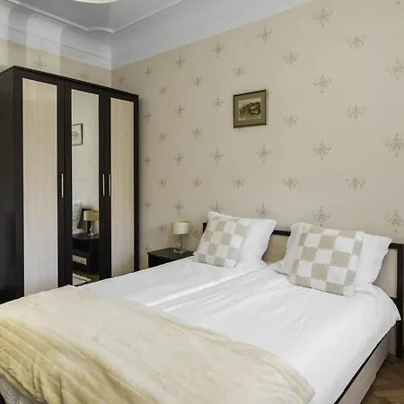 شقة Aristocratic 2 Bedroom Flat Next To Ndk