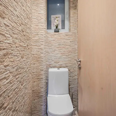 Aristocratic 2 Bedroom Flat Next To Ndk شقة *